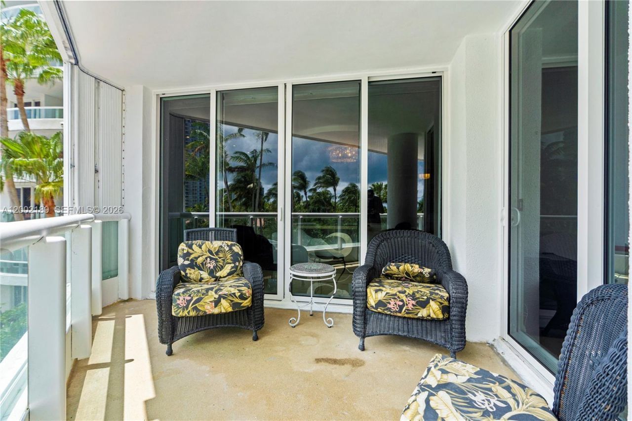 21050 Point Pl, Unit 403, Aventura, FL 33180 Photo