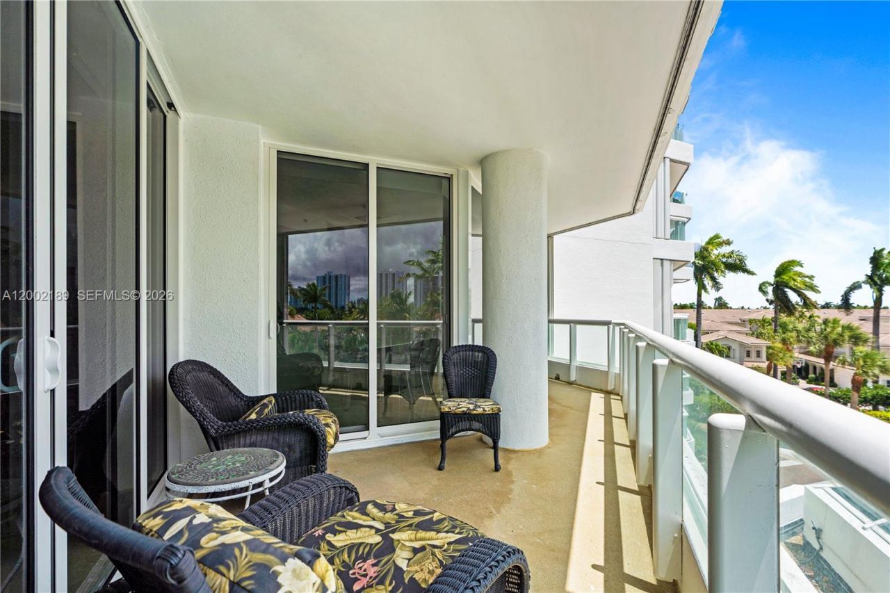 21050 Point Pl, Unit 403, Aventura, FL 33180 Photo