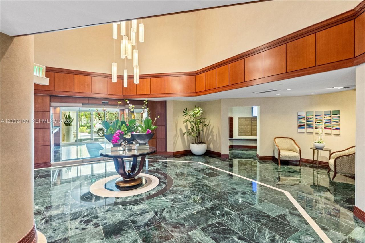 21050 Point Pl, Unit 403, Aventura, FL 33180 Photo