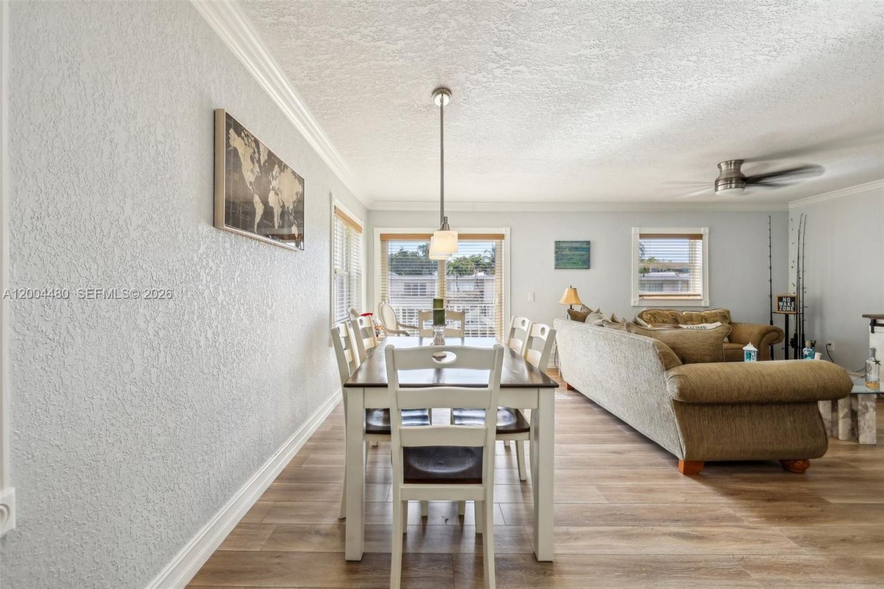 3862 NE 171st St, Unit E, North Miami Beach, FL 33160 Photo