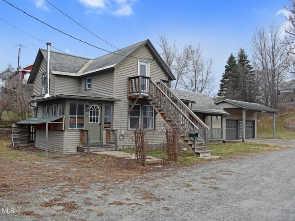 12 Ordway Lane, North Creek, NY 12853