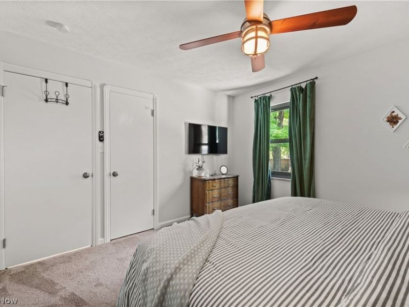 6430 Olde York Road, Parma Heights, OH 44130 Photo 21