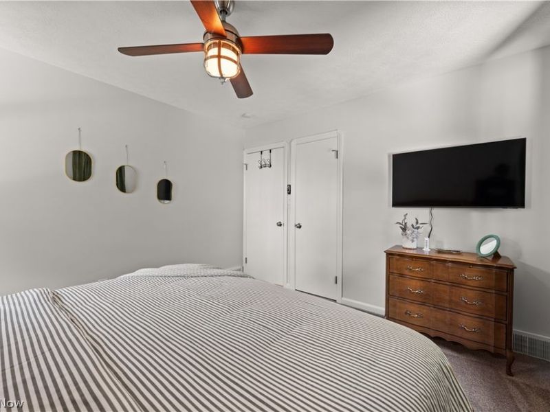 6430 Olde York Road, Parma Heights, OH 44130 Photo 22