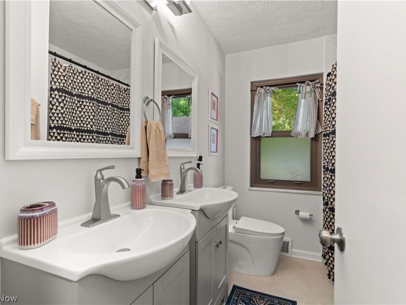 6430 Olde York Road, Parma Heights, OH 44130 Photo 24