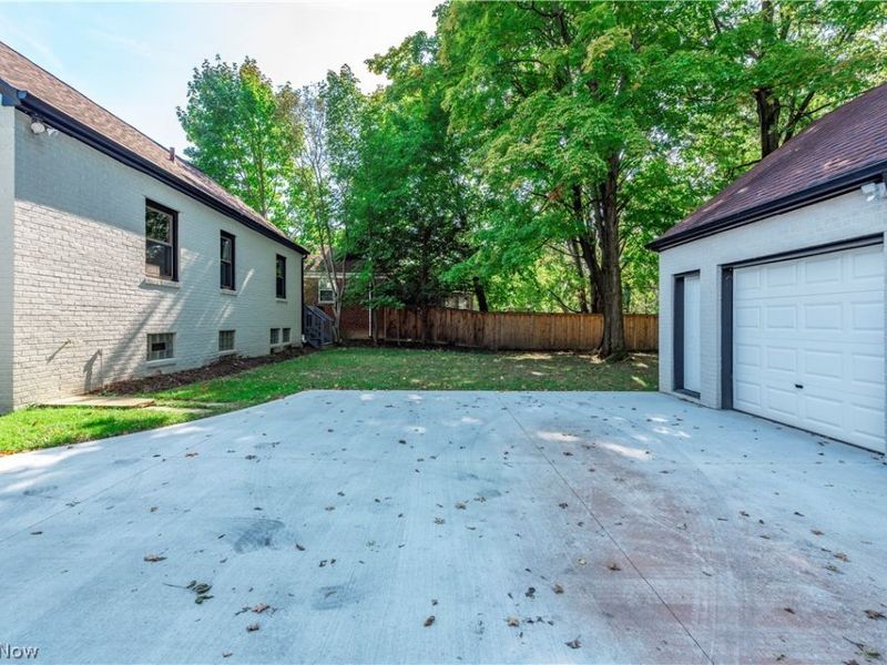 6430 Olde York Road, Parma Heights, OH 44130 Photo 38