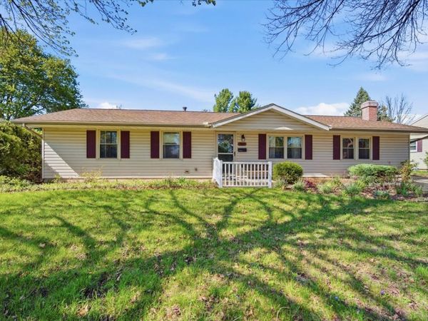 208 E Lincoln Street , Normal, IL 61761