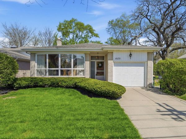 4650 W Lunt Avenue , Lincolnwood, IL 60712