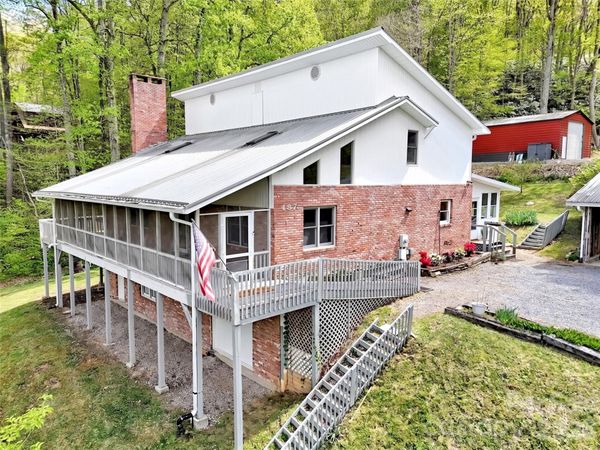 487 Julia Lane , Maggie Valley, NC 28751