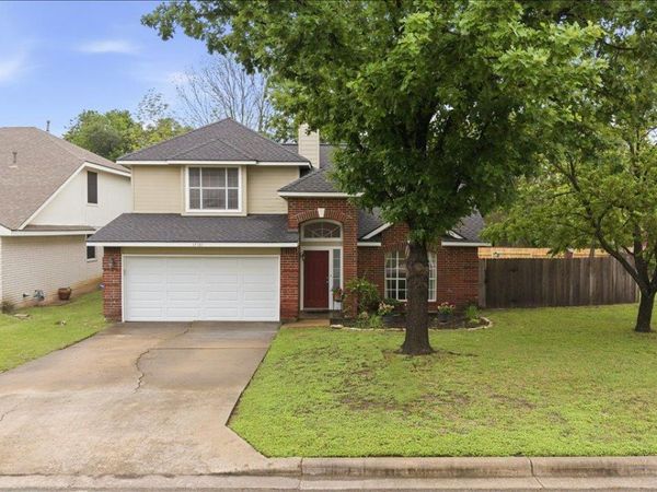 17101 Village Glen RD , Pflugerville, TX 78660