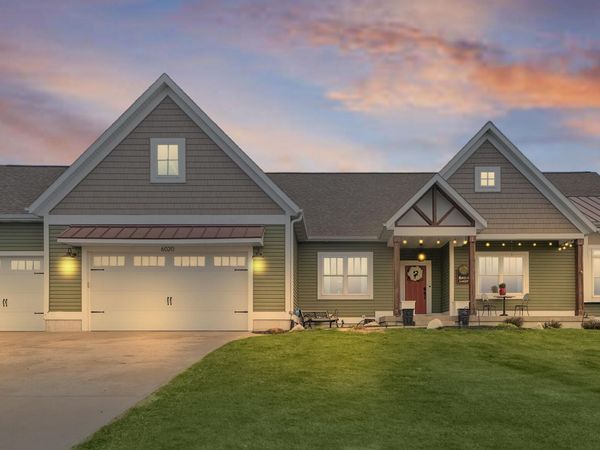 6020 22nd Avenue, Hudsonville, MI 49426