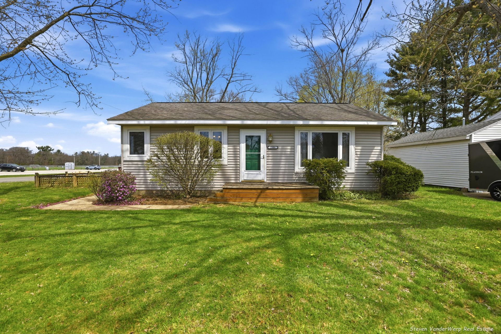 2306 James Avenue, Muskegon, MI 49442 Main Photo