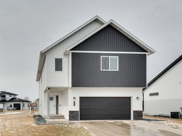 507 7th Street E, Horace, ND 58047
