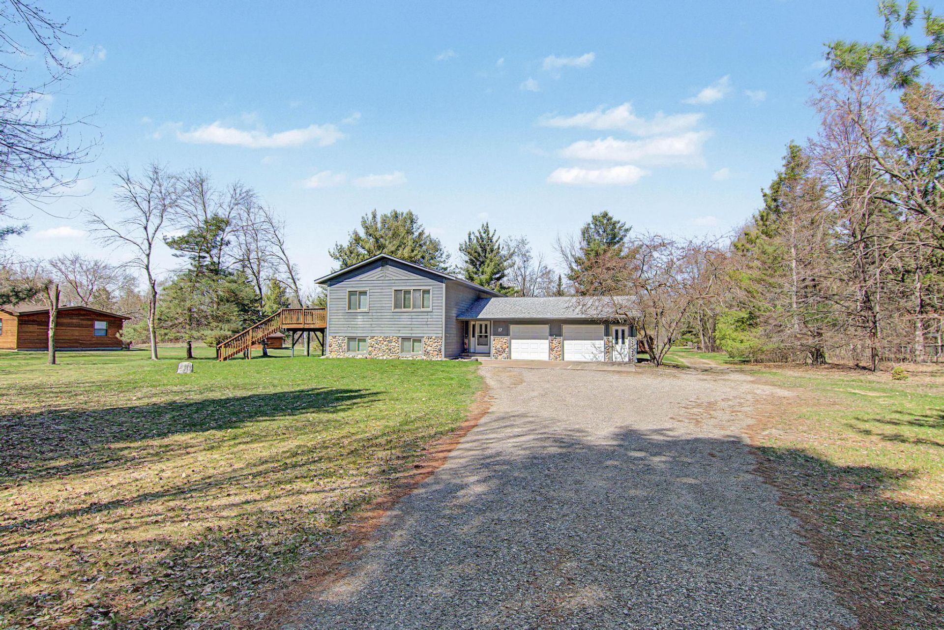 17 Lilac Street, Circle Pines, MN 55014