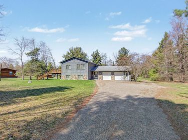 17 Lilac Street, Circle Pines, MN 55014