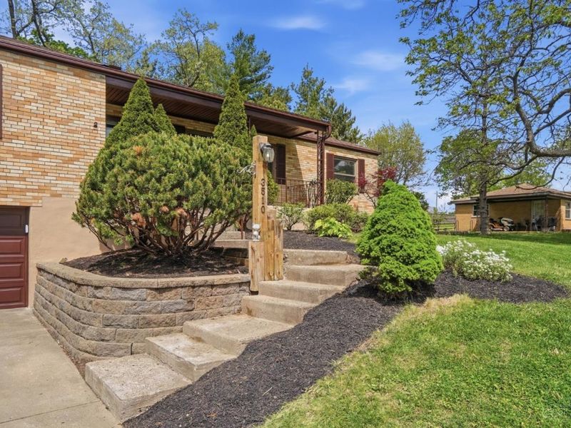 3510 Crestnoll Lane, Green Township, OH 45211 Photo 3