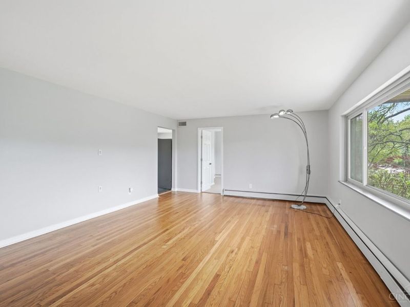 3510 Crestnoll Lane, Green Township, OH 45211 Photo 5