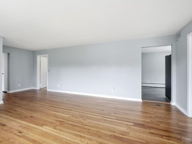 3510 Crestnoll Lane, Green Township, OH 45211 Photo 8