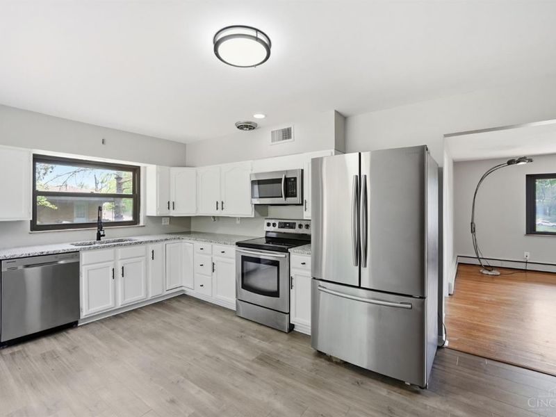 3510 Crestnoll Lane, Green Township, OH 45211 Photo 9