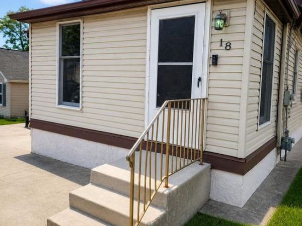 18 NEWPORT AVENUE, NEW CASTLE, DE 19720