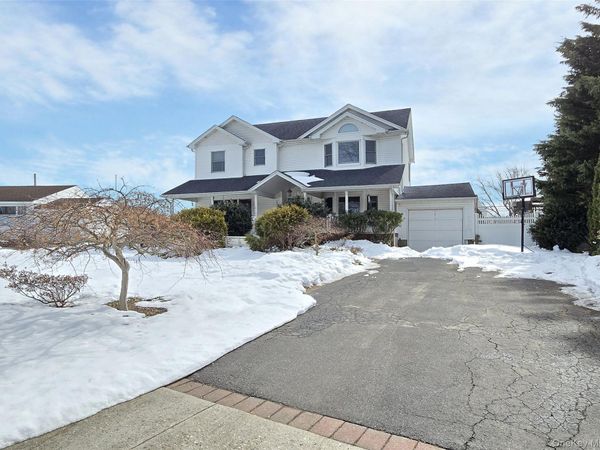 4 Cameo Road , Commack, NY 11725