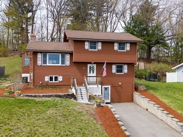 60 Fort Meadow Drive, Hudson, MA 01749