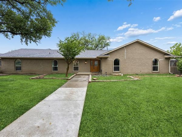 2507 Hawthorne Drive, Carrollton, TX 75006