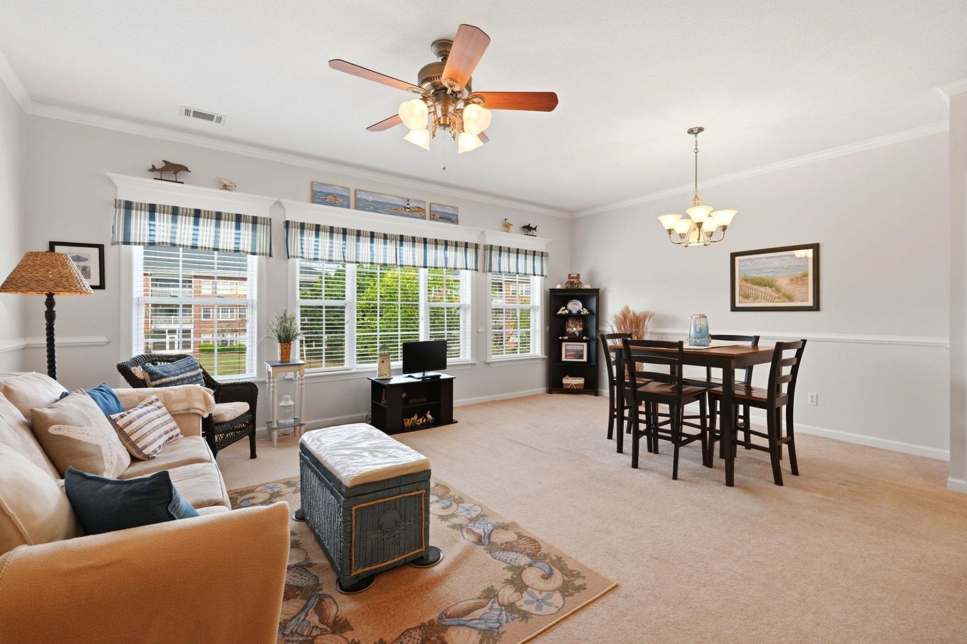 3927 Gladiola Ct. Photo 5
