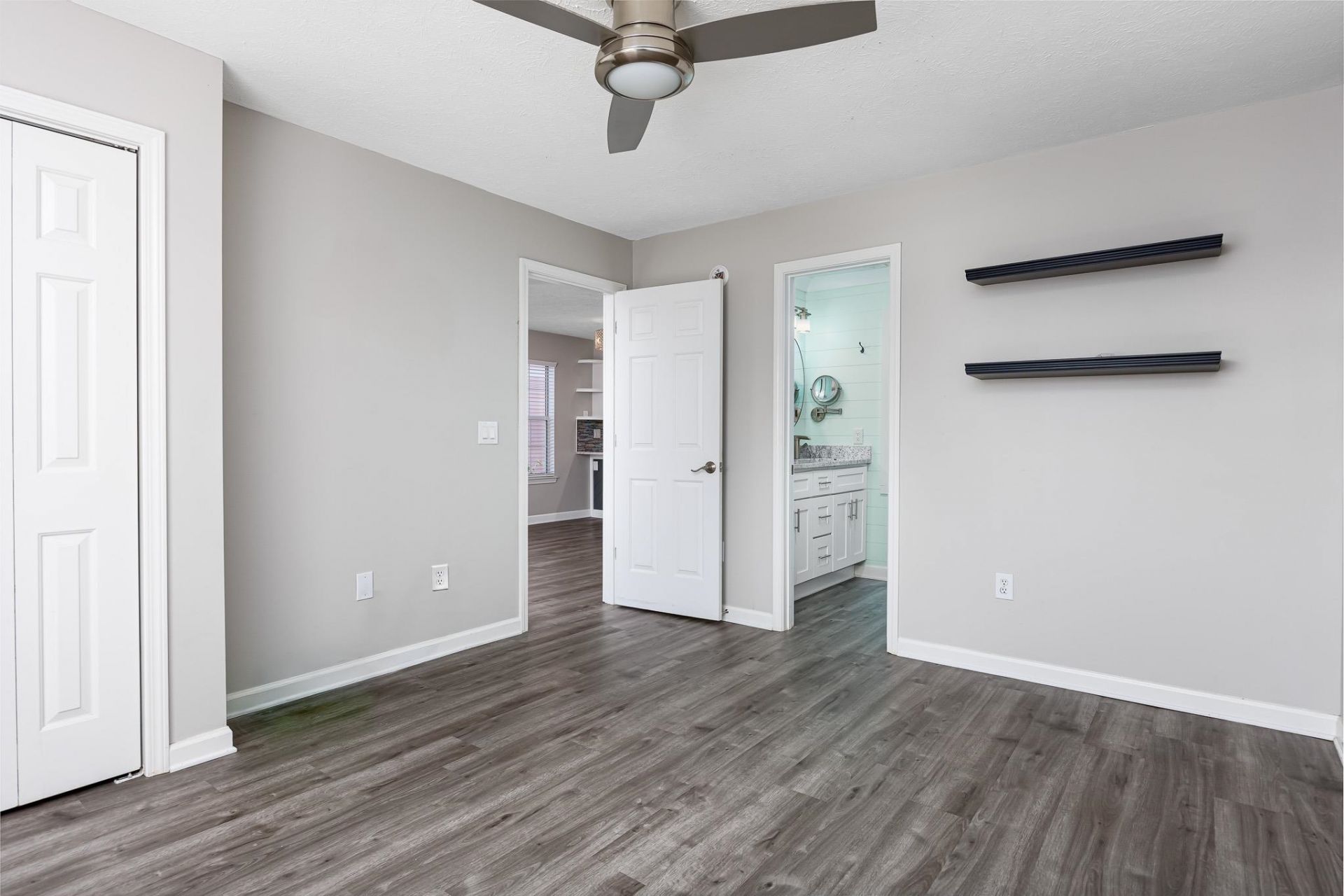 618 Waterway Village Blvd. Photo 22
