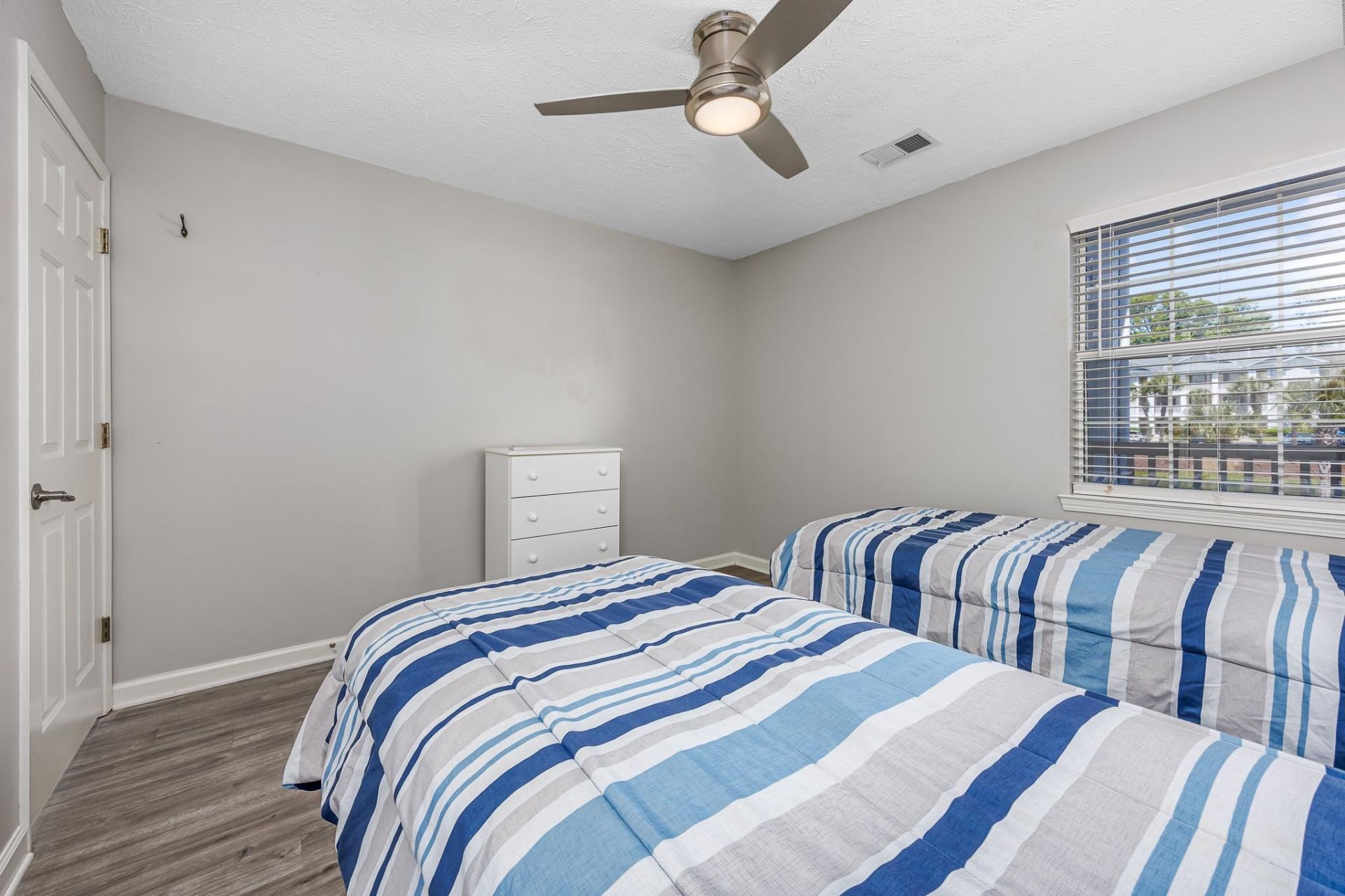 618 Waterway Village Blvd. Photo 27