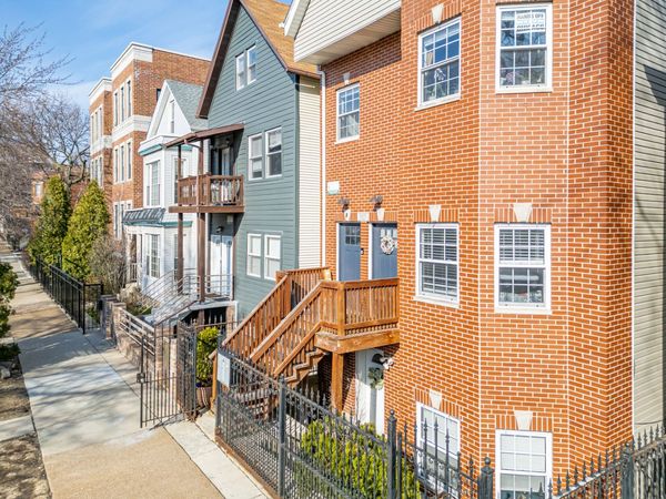 3115 N Oakley Avenue , Chicago, IL 60618