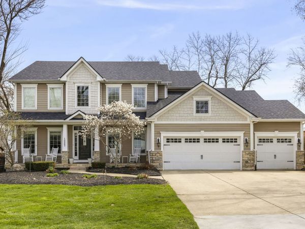 1N003 Richard Avenue , Wheaton, IL 60187