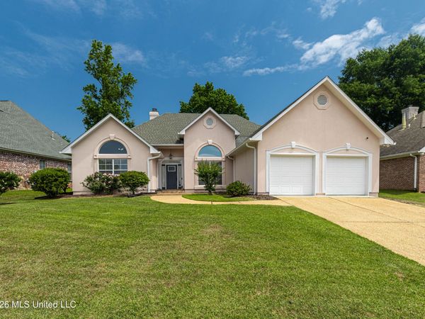 607 Castlewoods Boulevard, Brandon, MS 39047