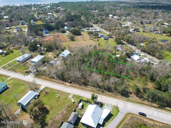 00 Waveland Avenue, Waveland, MS 39576