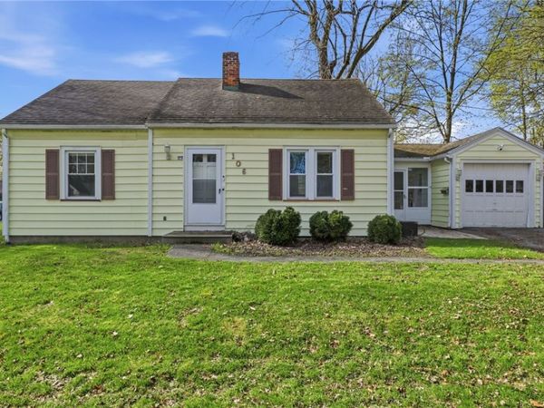 106 Stonecliff Drive, Irondequoit, NY 14616