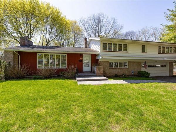 290 Dunrovin Lane , Rochester, NY 14618
