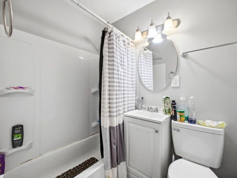 1900-1904 Hamilton Avenue , Columbus, OH 43211 Photo 17