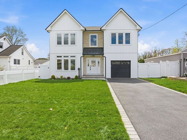 3690 Lufberry Avenue, Wantagh, NY 11793