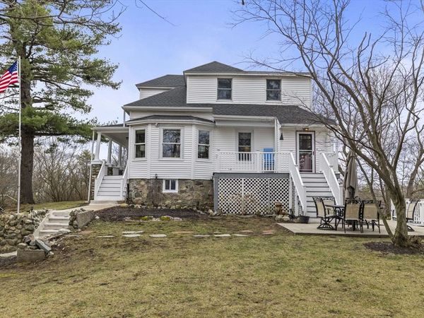 176 Forest St, Melrose, MA 02176