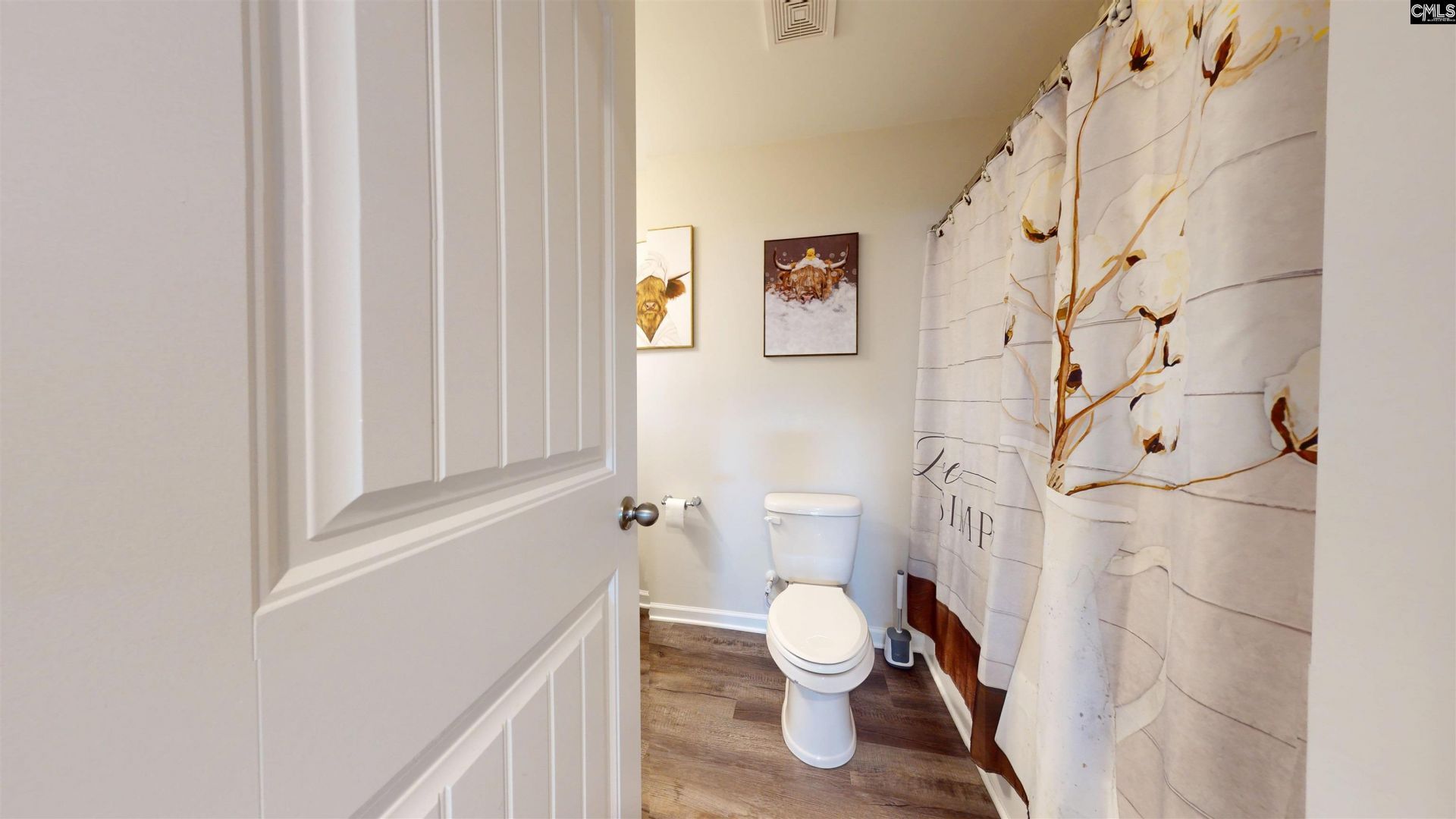 210 Honey Hill Way Photo 32