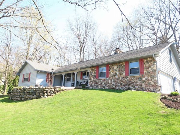 15305 Santa Maria Court, Brookfield, WI 53005