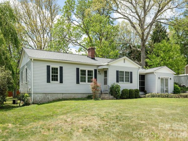 508 Higate Road , Hendersonville, NC 28791