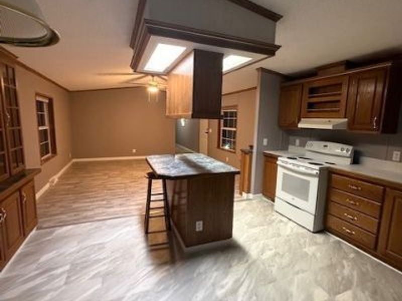 920 Creekside, Unit lot 47, Newcomerstown, OH 43832 Photo 7