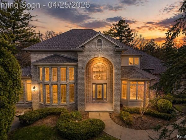 6608 Enclave Drive, Independence Twp, MI 48348