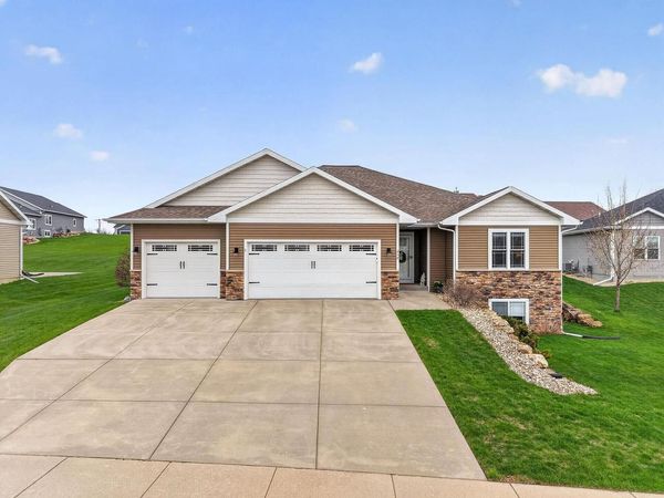 212 W Gonstead Road, Mount Horeb, WI 53572