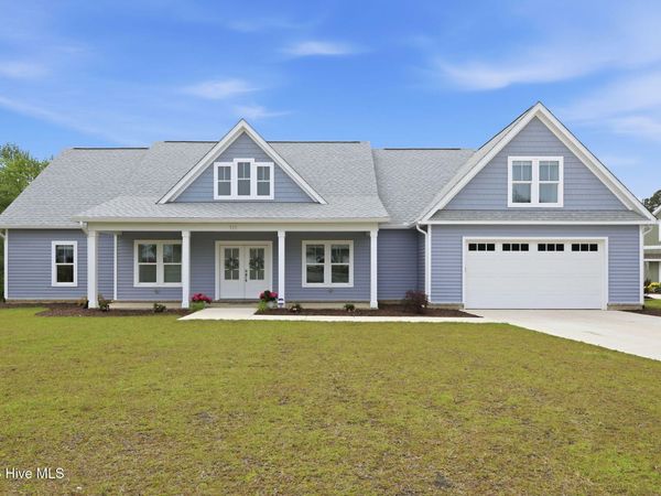515 Bluff View Lane, Swansboro, NC 28584
