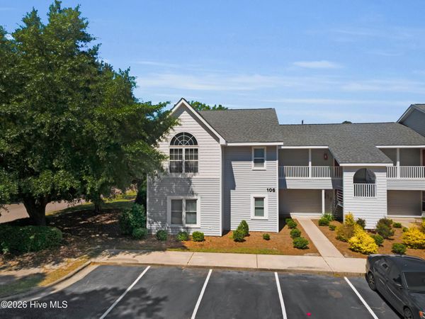 106 W Victoria Court, Unit A, Greenville, NC 27834