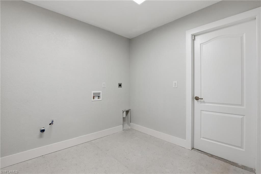 627 SW 56th St, Cape Coral, FL 33914 Photo