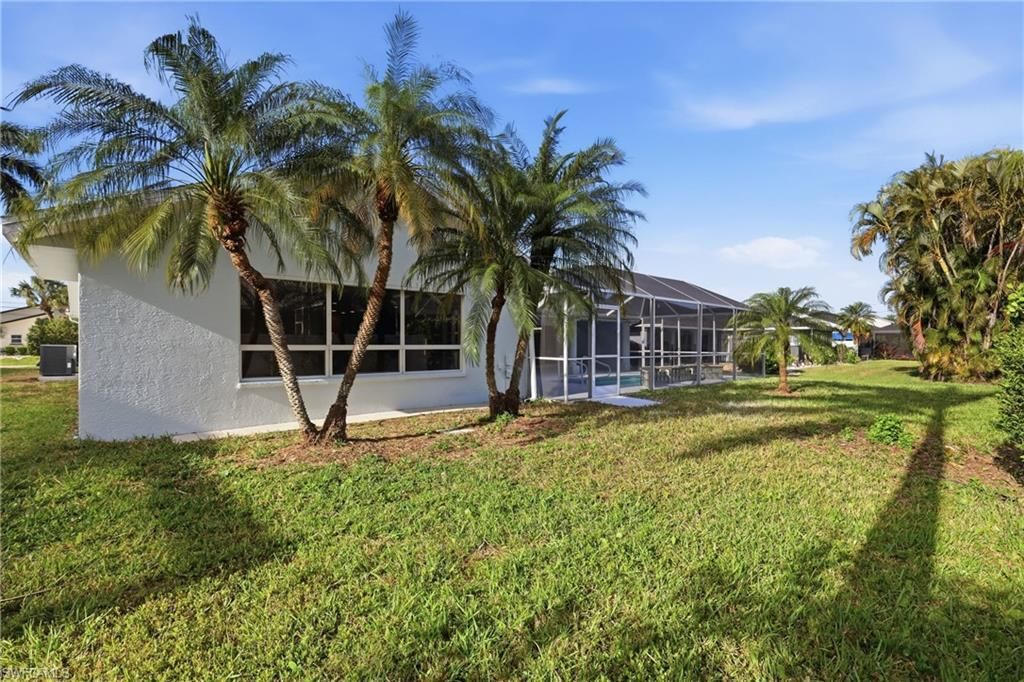 627 SW 56th St, Cape Coral, FL 33914 Photo