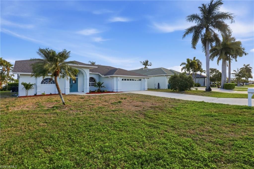 627 SW 56th St, Cape Coral, FL 33914 Photo