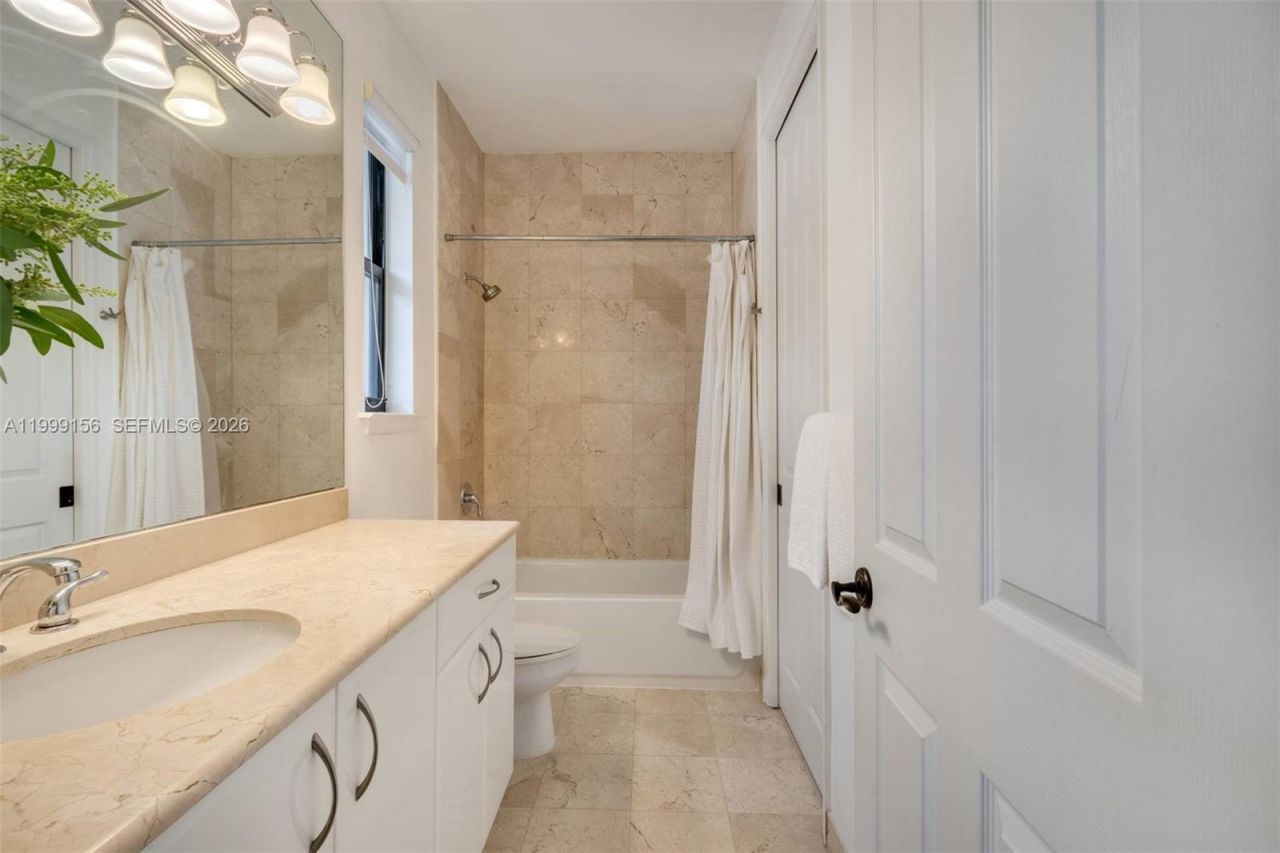 3067 Indiana Street, Miami, FL 33133 Photo